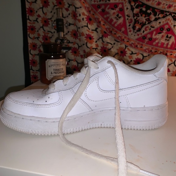 Nike Air Force 1 - Picture 2 of 3